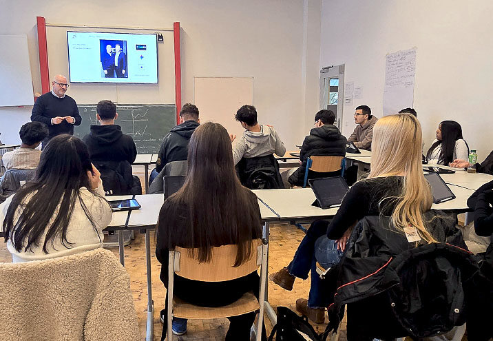 Workshop Fake-News mit Megafon